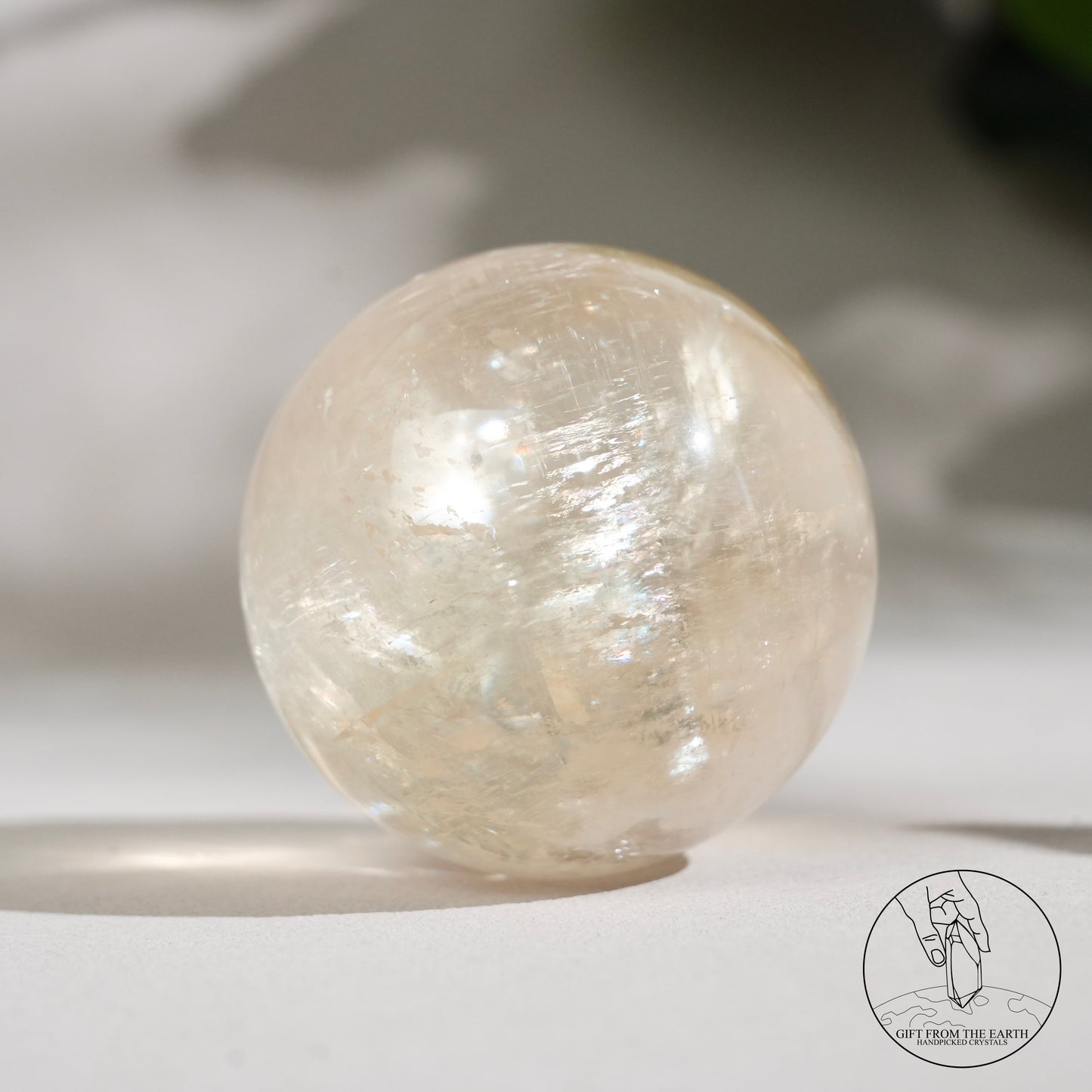 彩虹黃方解石球