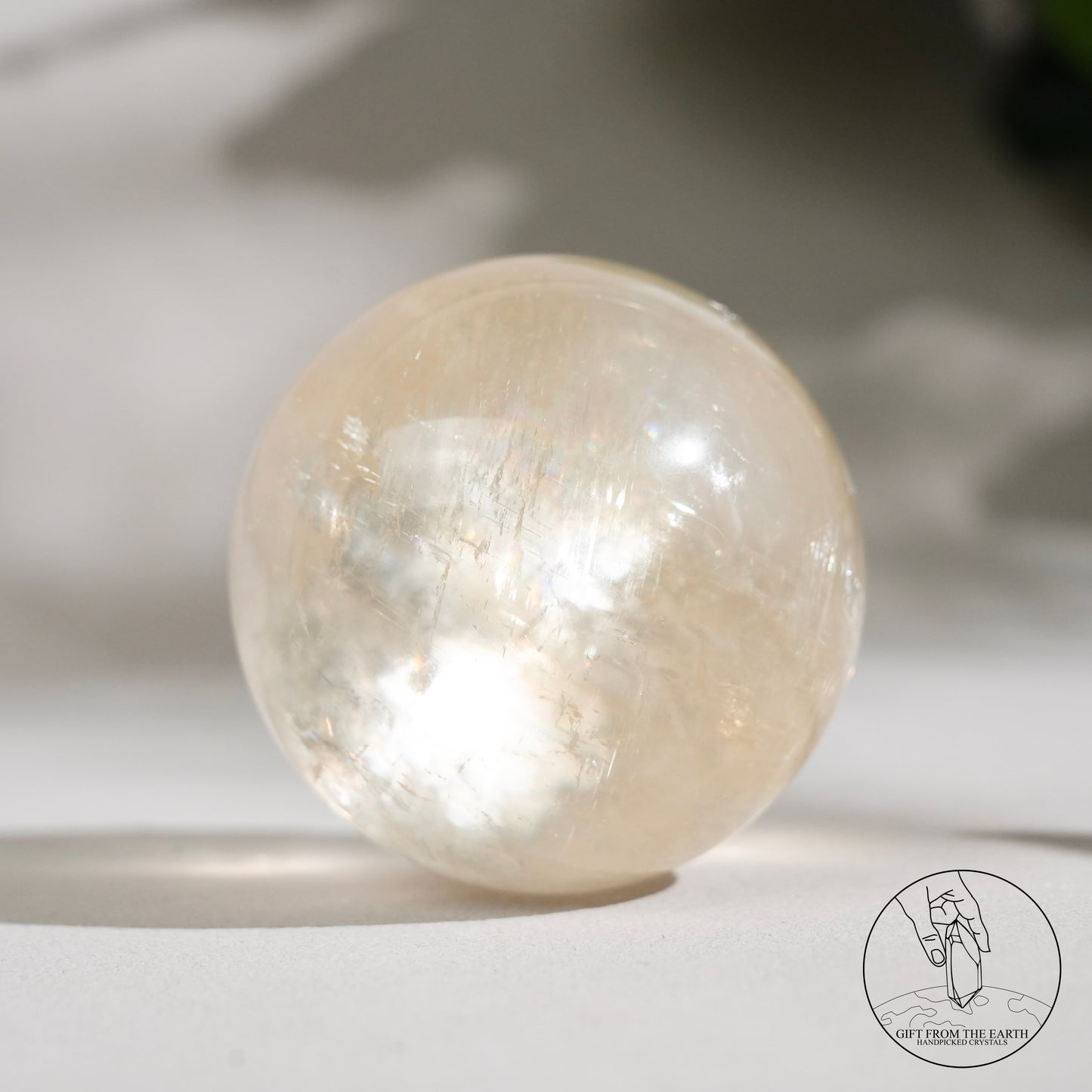 彩虹黃方解石球