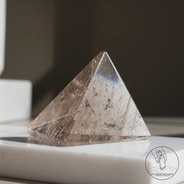 金髮晶隨形