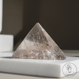 金髮晶隨形
