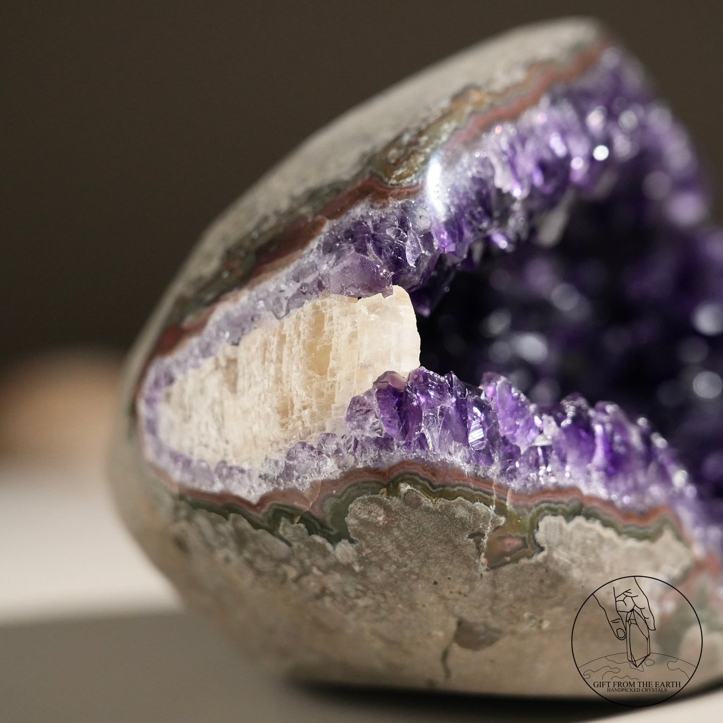 Amethyst geode