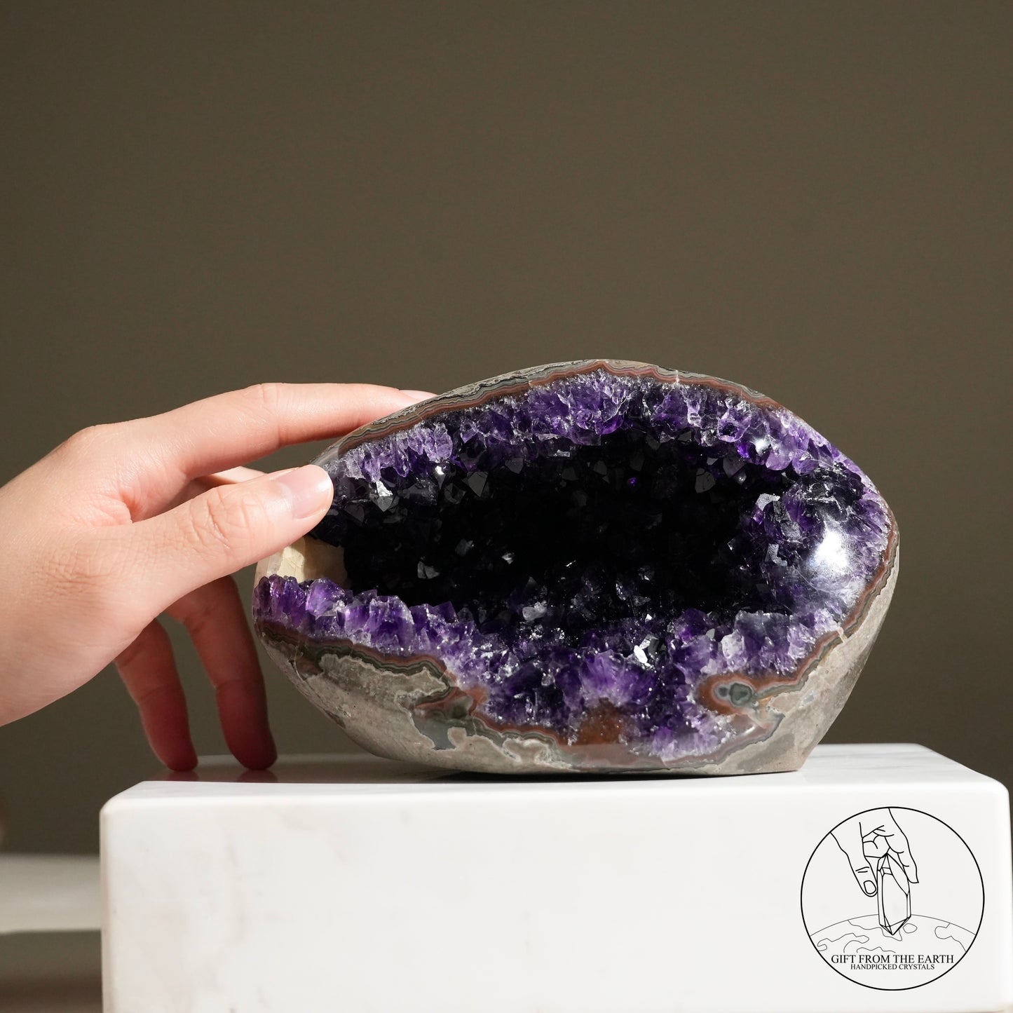 Amethyst geode