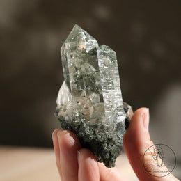 喜馬拉雅白水晶綠幽靈金髮晶共生