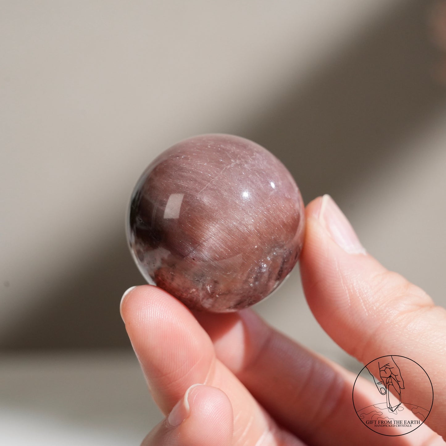 粉紅兔毛水晶球粉幽靈共生