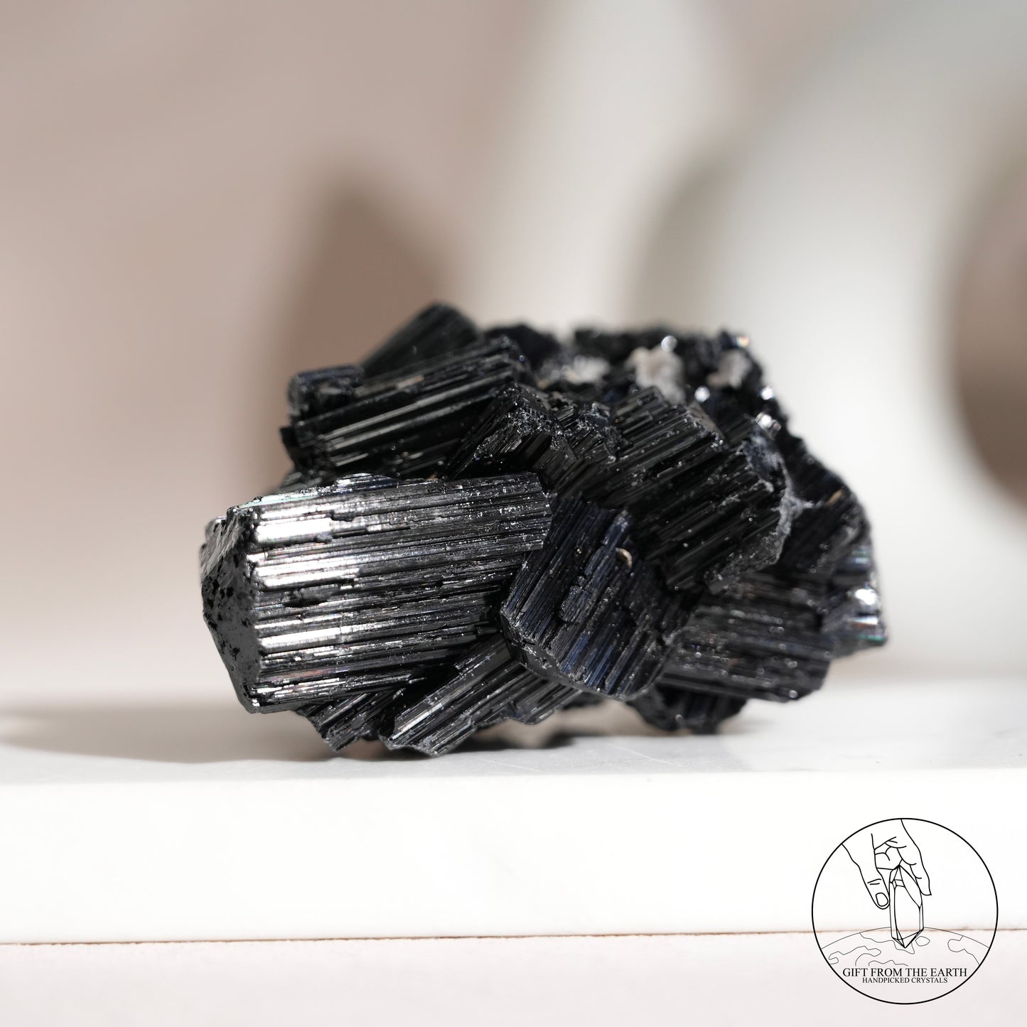 莫桑比克亮面黑碧璽原石白水晶共生