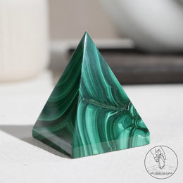 孔雀石金字塔