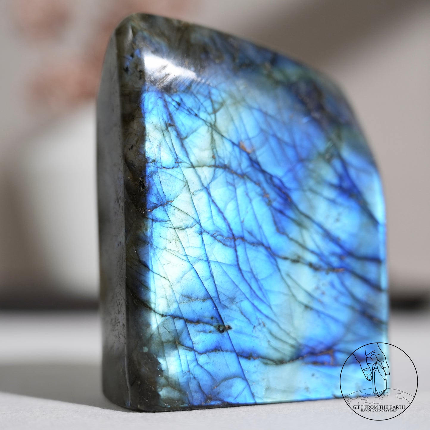 Blue flash labradorite