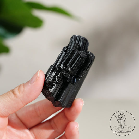 莫桑比克亮面黑碧璽原石