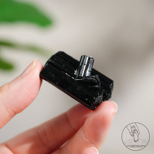 莫桑比克亮面黑碧璽原石