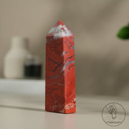 紅碧玉柱白水晶共生