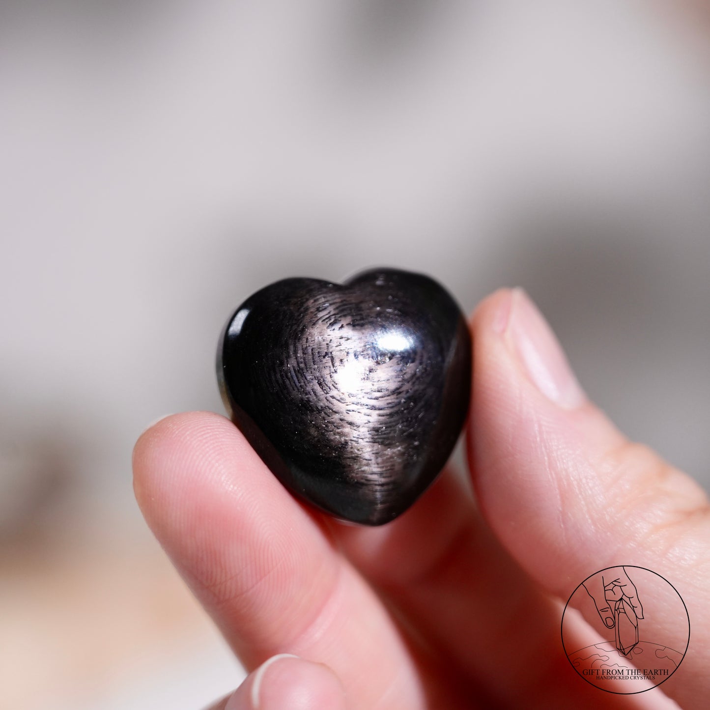 Sphene (Titanite) heart (Wealth Stone)