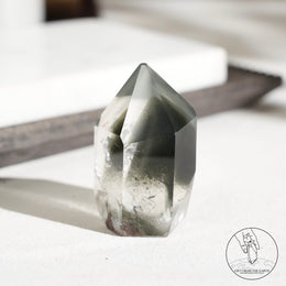 綠幽靈水晶柱