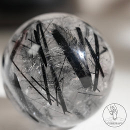 白水晶球黑碧璽共生