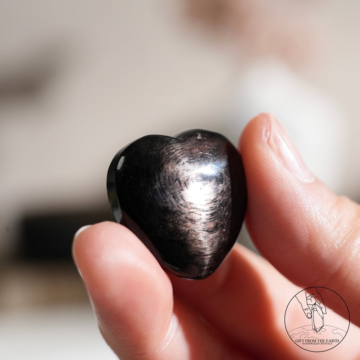 Sphene (Titanite) heart (Wealth Stone)