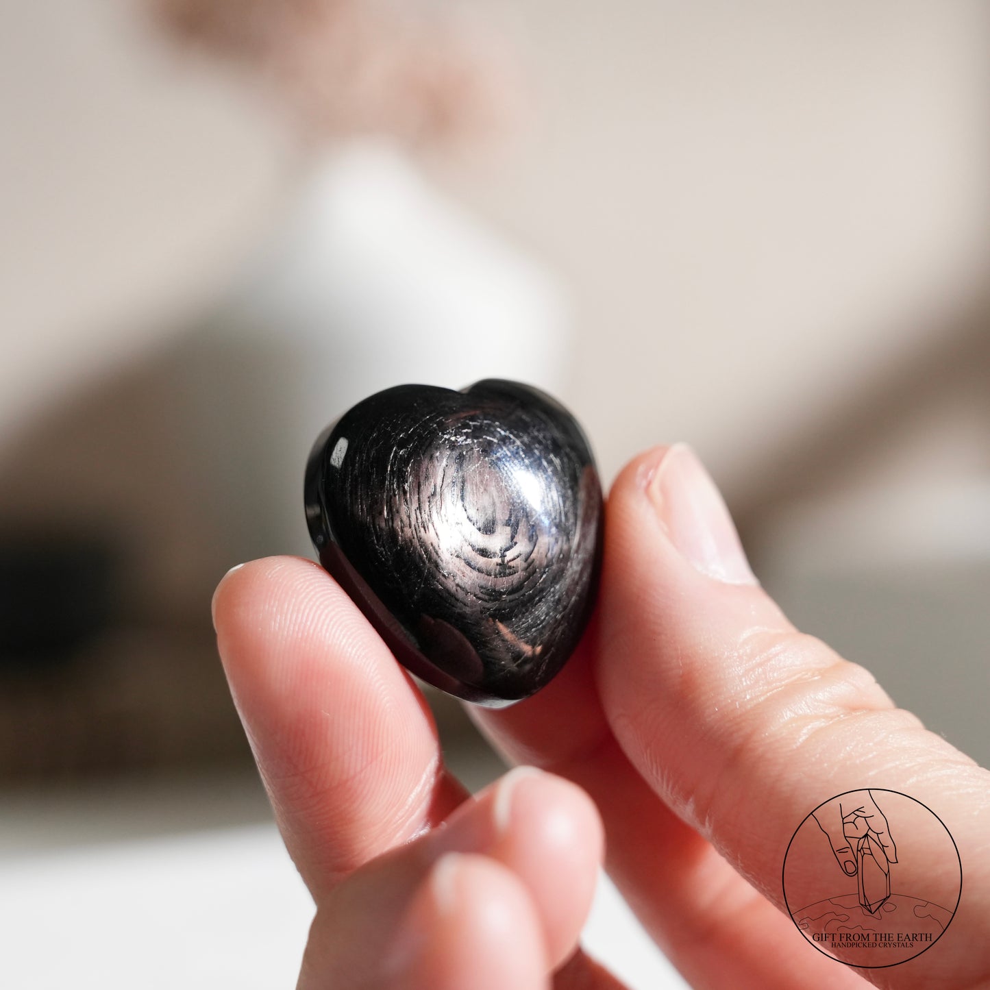 Sphene (Titanite) heart (Wealth Stone)