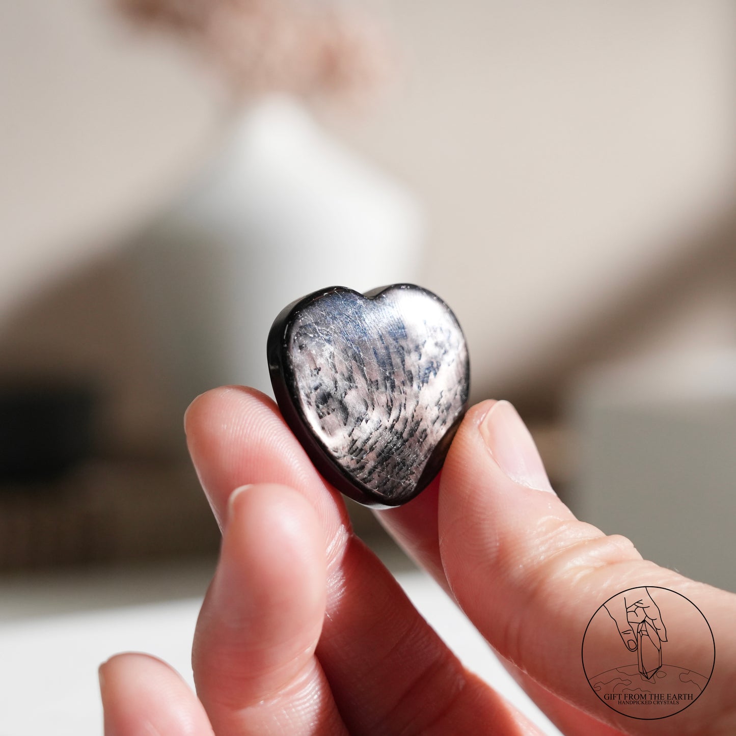 Sphene (Titanite) heart (Wealth Stone)