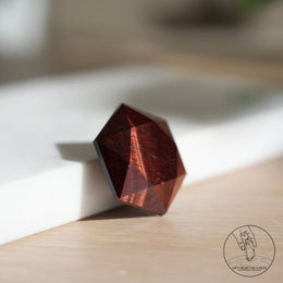 紅虎眼石大衛星