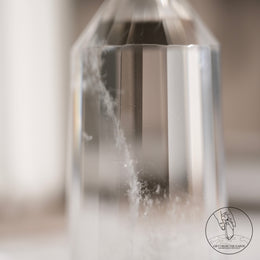 多面切割白水晶柱