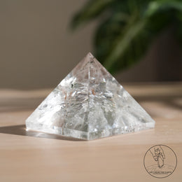 白水晶金字塔幽靈髮晶共生