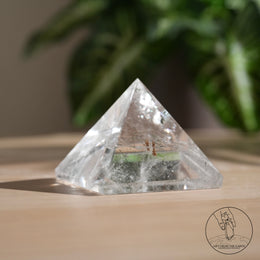 白水晶金字塔幽靈髮晶共生