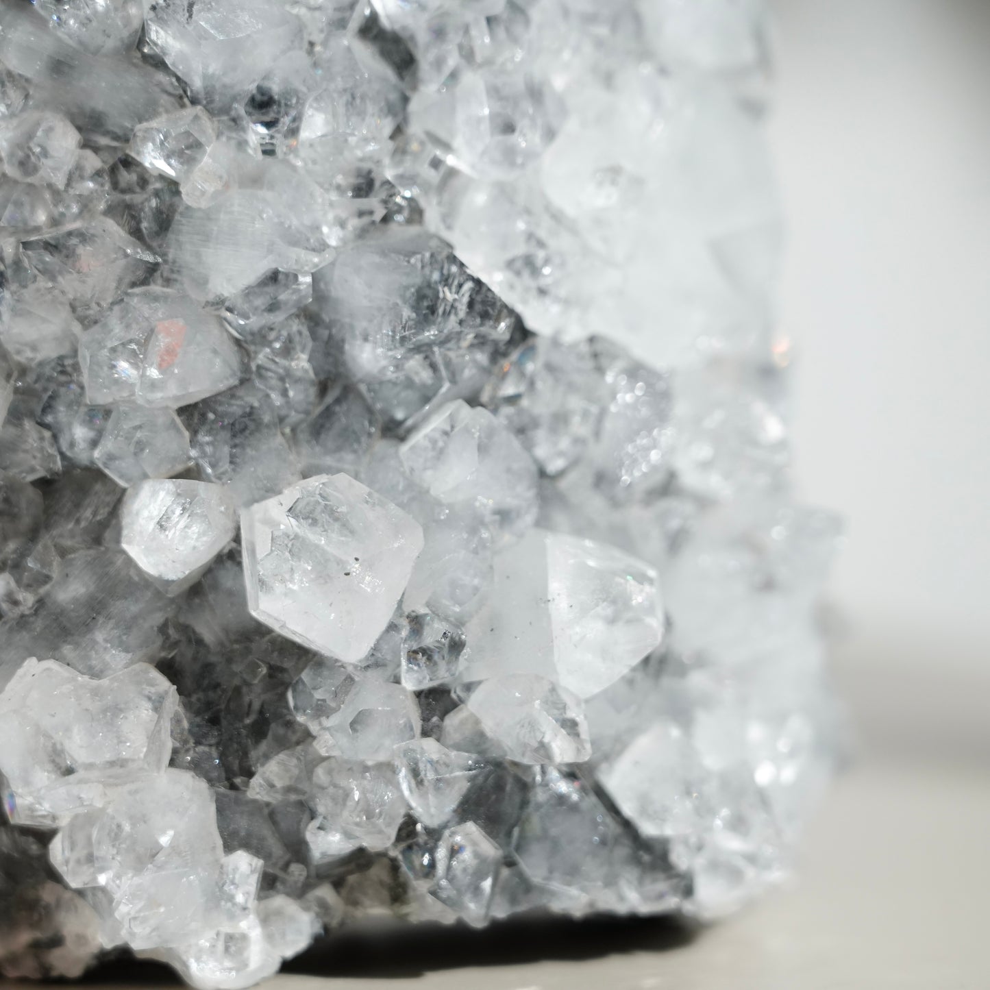 黑底鑽石魚眼石