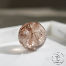 金髮晶球