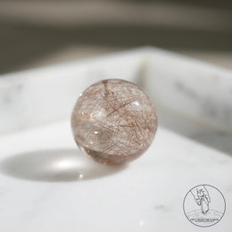 金髮晶球