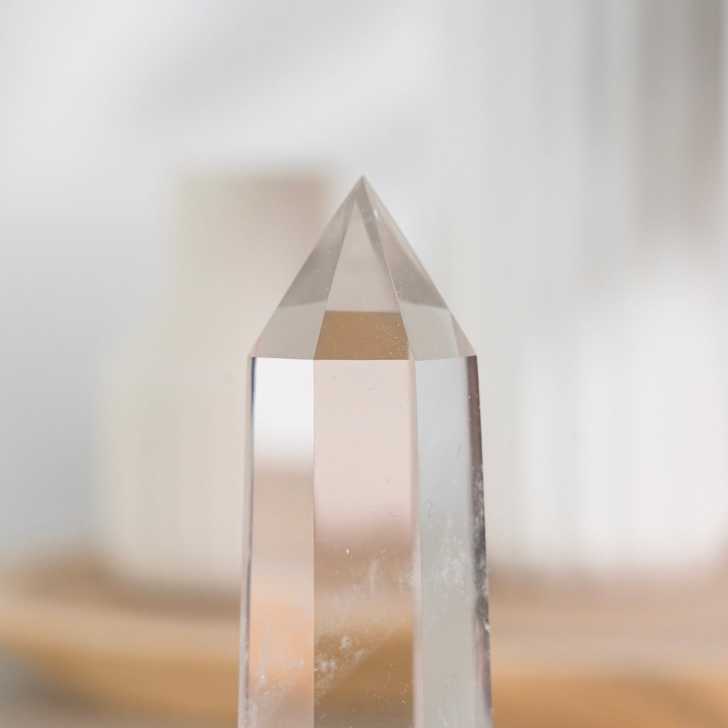 藍針白水晶柱