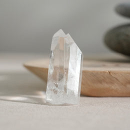 星宇雙生白水晶