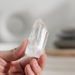 星宇雙生白水晶