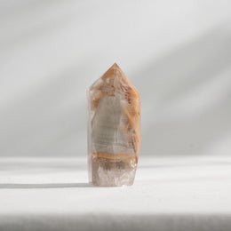 灰黃兔毛水晶柱
