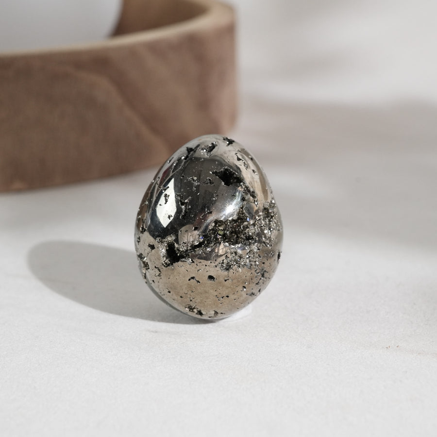 黃鑯礦蛋