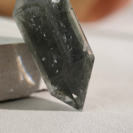 雙尖綠幽靈水晶