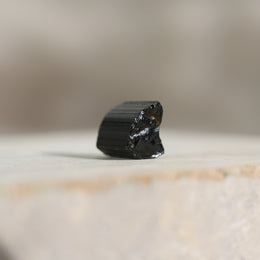 綠碧璽原石