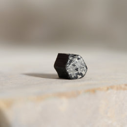 綠碧璽原石